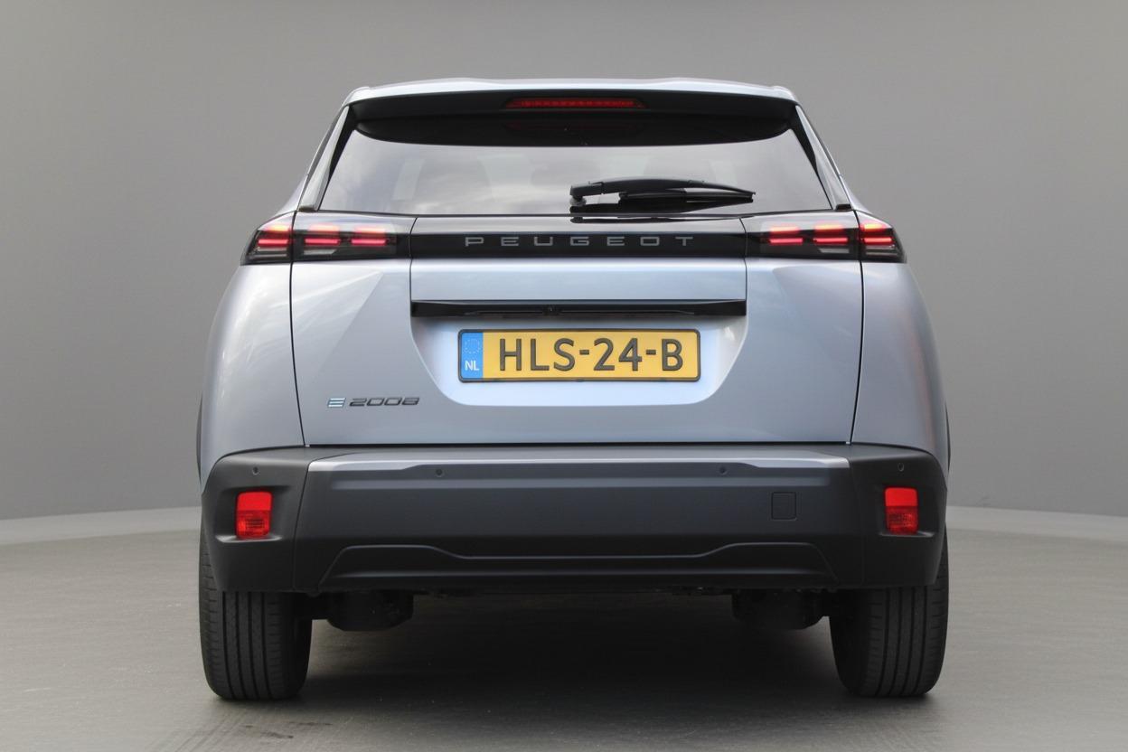Peugeot e-2008