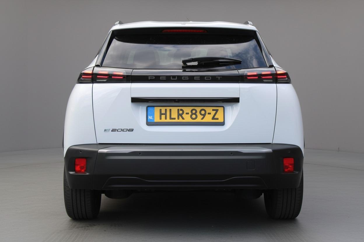 Peugeot e-2008