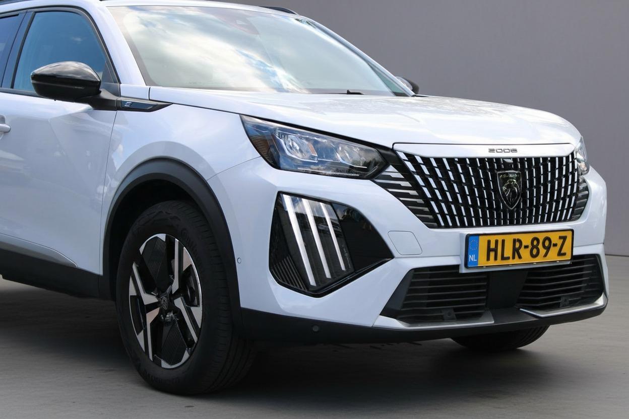Peugeot e-2008