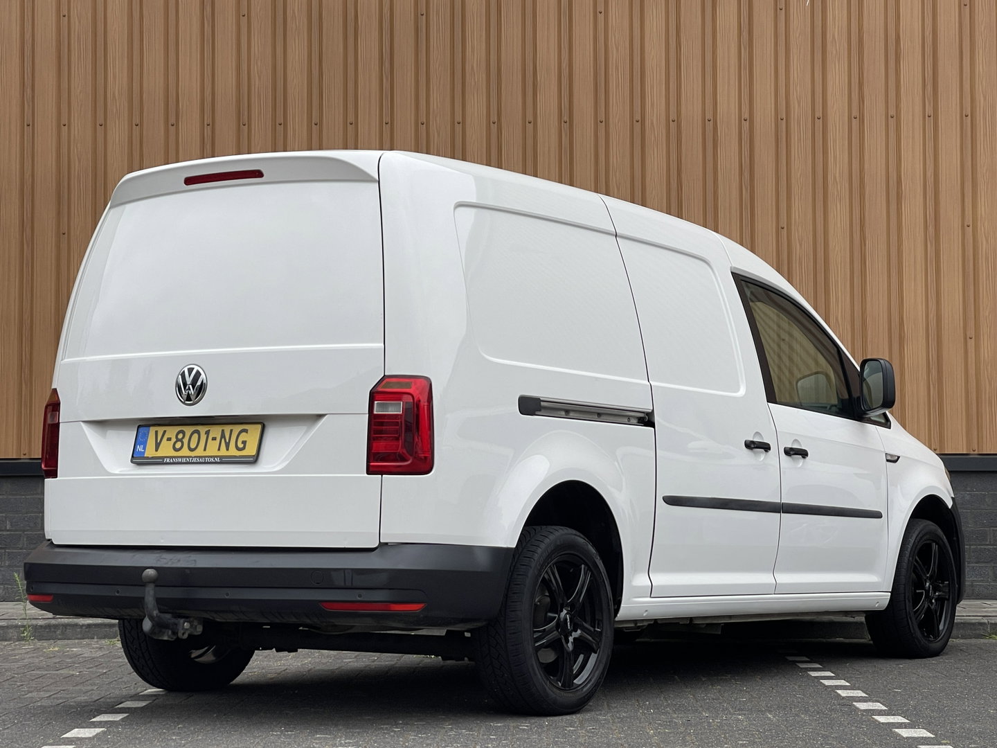 Volkswagen Caddy Maxi 2.0 TDI L2H1 BMT Highline | Cruise Control | Euro 6 | Parkeersensoren Achter | Bluetooth | Omvormer | Trekhaak | Airconditioning |
