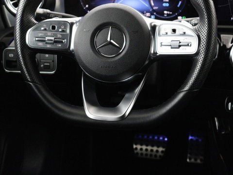 Mercedes-Benz CLA-Klasse Shooting Brake 250 e AMG Line | SOH 92.9% | Trekhaak | Leder | Camera | Carplay | Park assist | Cruise control | Sfeerverlichting | Stoelverwarming | Full LED | Climate control |