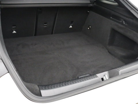 Mercedes-Benz CLA-Klasse Shooting Brake 250 e AMG Line | SOH 92.9% | Trekhaak | Leder | Camera | Carplay | Park assist | Cruise control | Sfeerverlichting | Stoelverwarming | Full LED | Climate control |