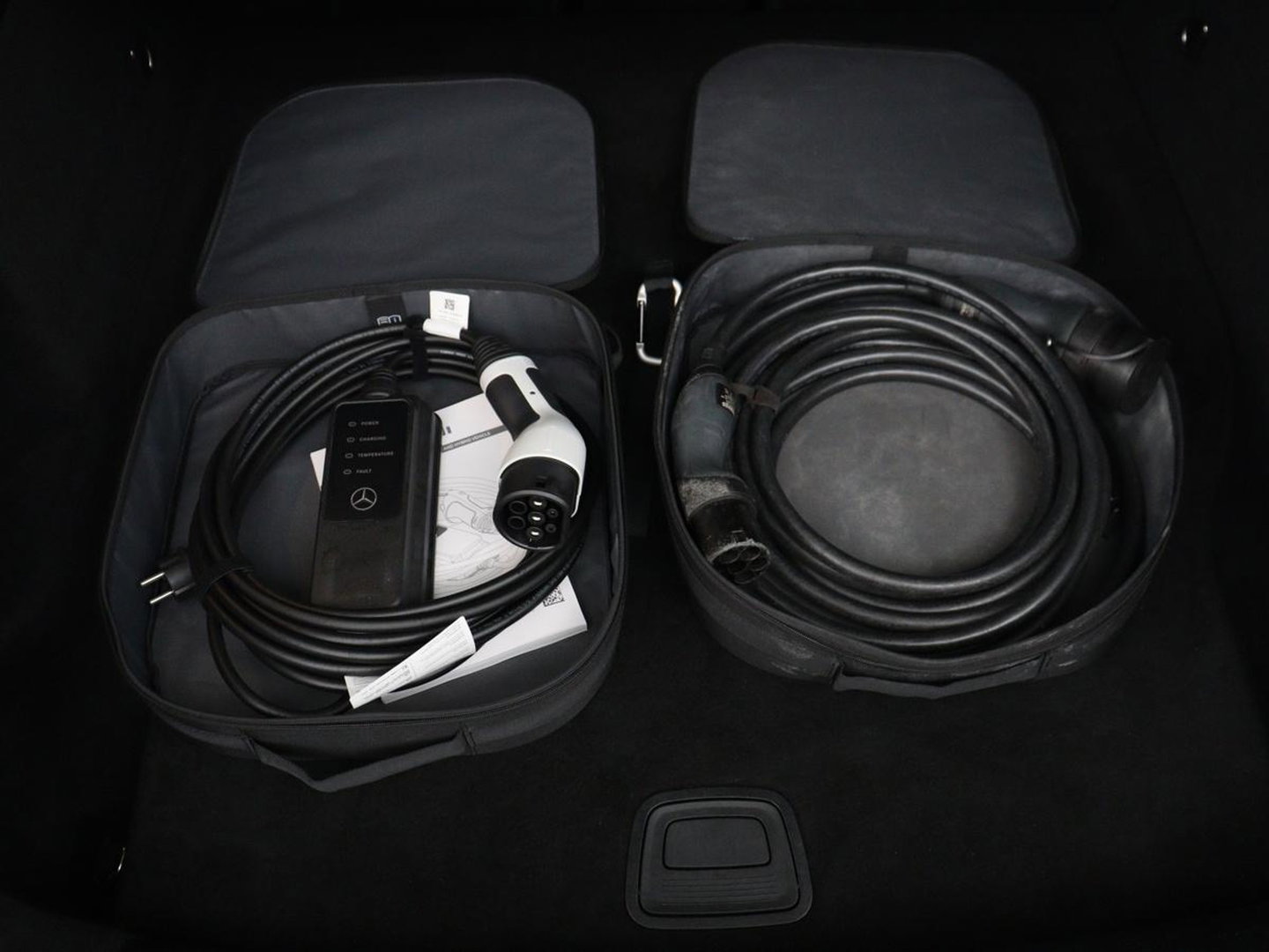 Mercedes-Benz CLA-Klasse Shooting Brake 250 e AMG Line | SOH 92.9% | Trekhaak | Leder | Camera | Carplay | Park assist | Cruise control | Sfeerverlichting | Stoelverwarming | Full LED | Climate control |