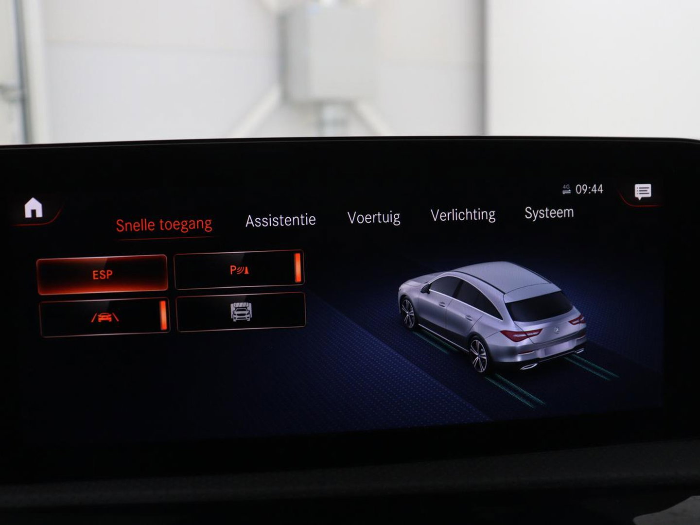 Mercedes-Benz CLA-Klasse Shooting Brake 250 e AMG Line | SOH 92.9% | Trekhaak | Leder | Camera | Carplay | Park assist | Cruise control | Sfeerverlichting | Stoelverwarming | Full LED | Climate control |