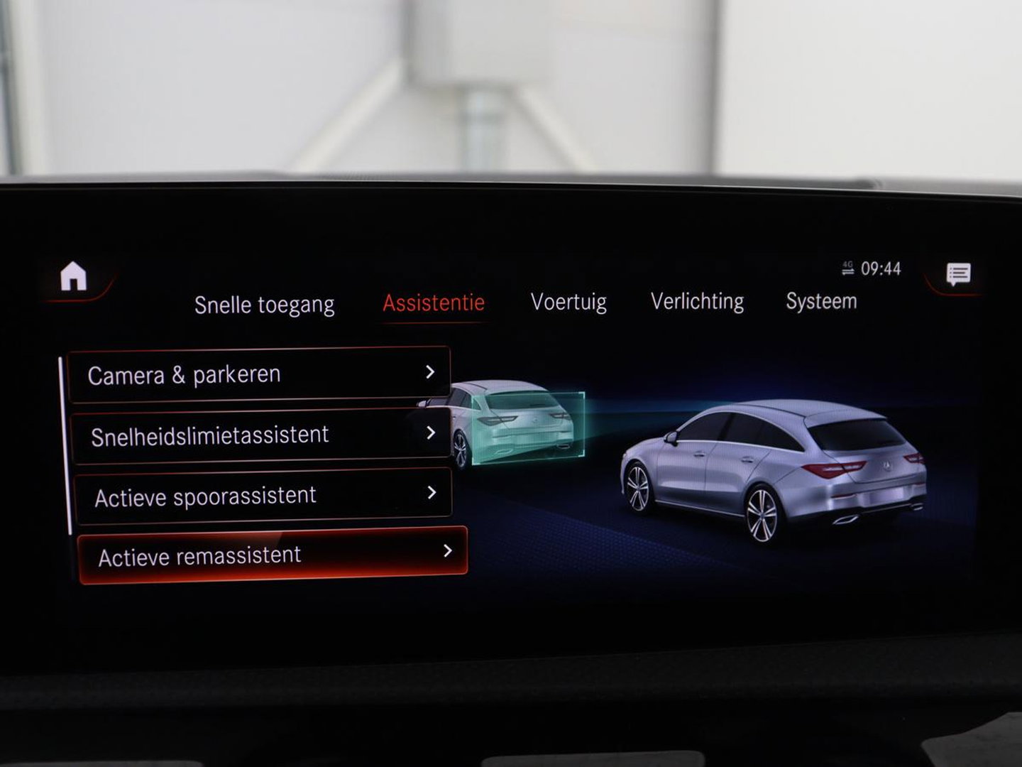 Mercedes-Benz CLA-Klasse Shooting Brake 250 e AMG Line | SOH 92.9% | Trekhaak | Leder | Camera | Carplay | Park assist | Cruise control | Sfeerverlichting | Stoelverwarming | Full LED | Climate control |