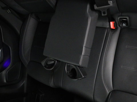 Mercedes-Benz CLA-Klasse Shooting Brake 250 e AMG Line | SOH 92.9% | Trekhaak | Leder | Camera | Carplay | Park assist | Cruise control | Sfeerverlichting | Stoelverwarming | Full LED | Climate control |