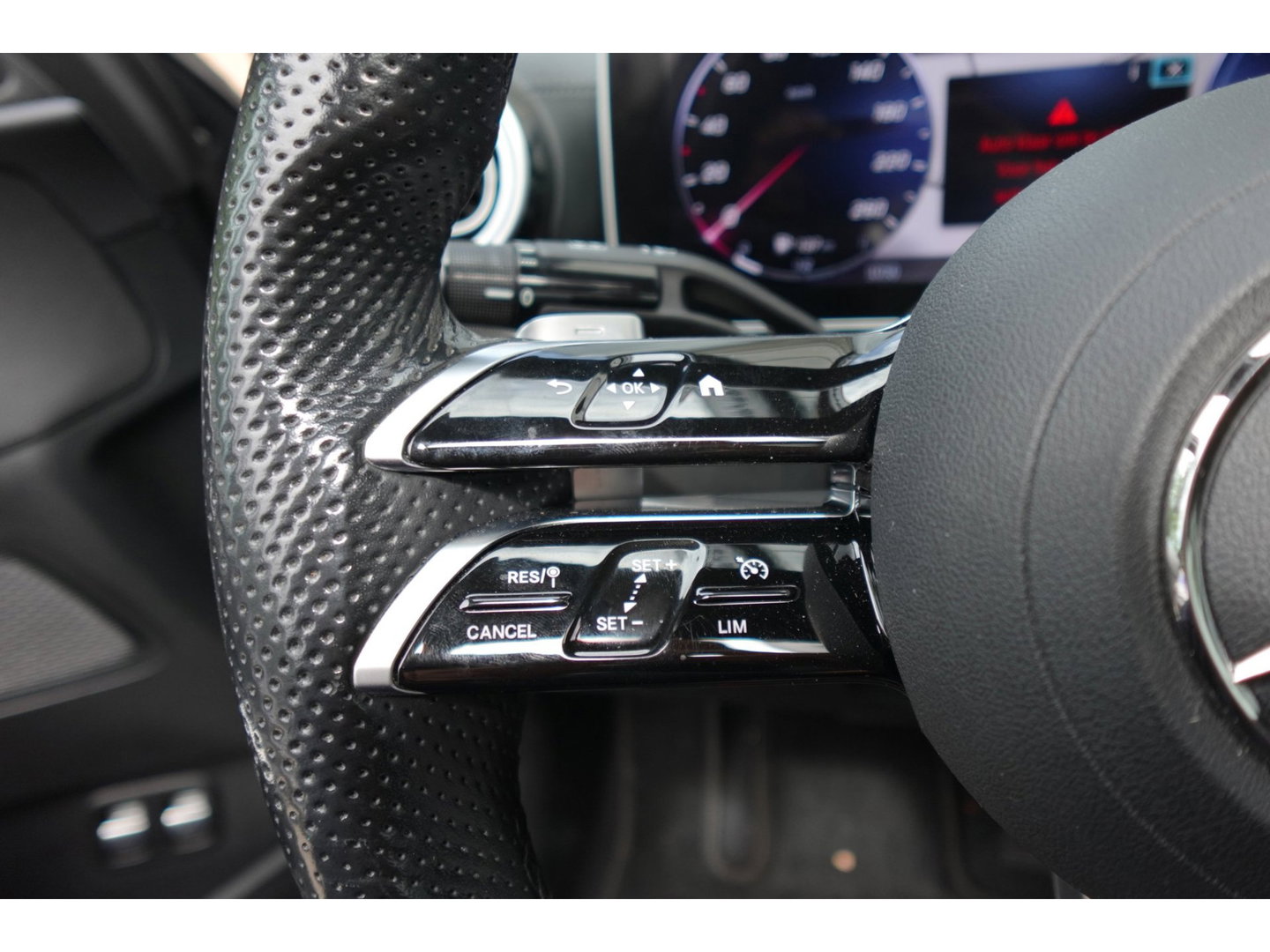 Mercedes-Benz C-Klasse 300 e AMG MEMORY HUD PANO VOL'