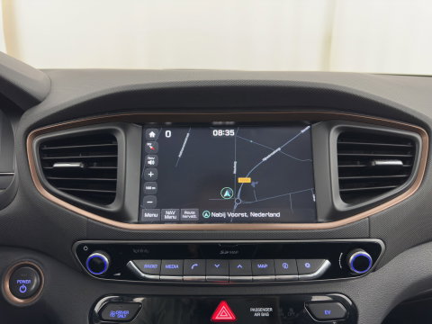 Hyundai IONIQ Comfort EV (INCL-BTW) Aut. *ADAPTIVE-CRUISE | DIGI-COCKPIT | SHIFTPADDLES | LANE-ASSIST | CCS-FASTLOADER | CRUISE | CAMERA | KEYLESS | DAB+ | NAVI-FULLMAP | ECC | PDC | 16"*