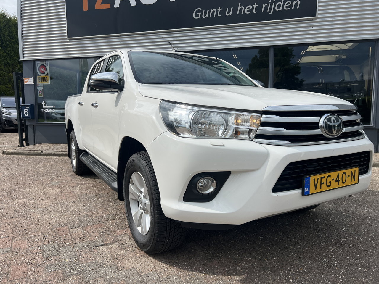 Toyota Hilux