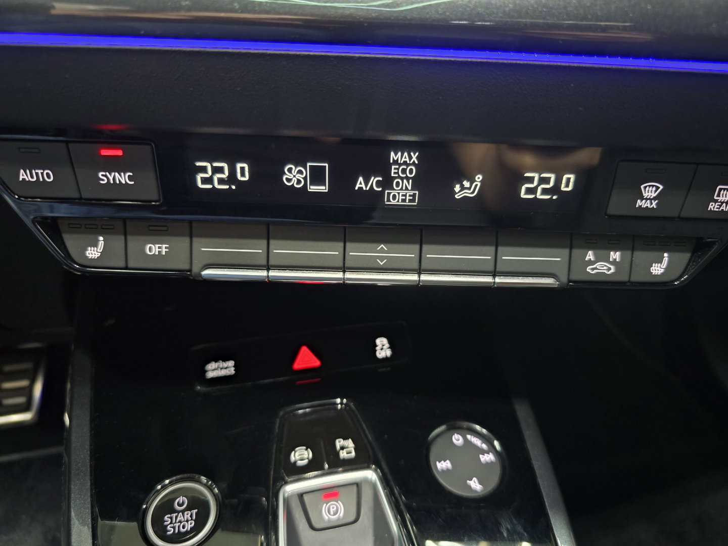 Audi Q4 e-tron 50 quattro S edition 77 kWh S Line Pano sonos HUD Leder Matrix Led LM
