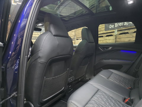 Audi Q4 e-tron 50 quattro S edition 77 kWh S Line Pano sonos HUD Leder Matrix Led LM