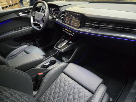 Audi Q4 e-tron 50 quattro S edition 77 kWh S Line Pano sonos HUD Leder Matrix Led LM