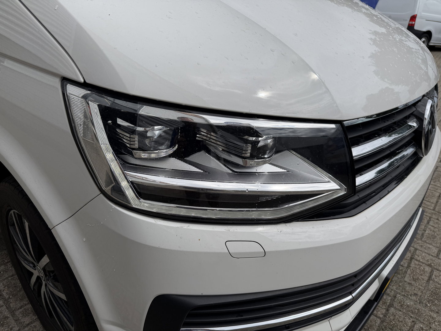 Volkswagen Transporter 2.0 TDI 150pk DSG automaat L2H1 DC 5 persoons Highline / vaste prijs rijklaar € 32.950 ex btw / lease vanaf € 538 / leer / cruise / airco / trekhaak 2500 kg / navigatie / euro 6 / bpm vrij !