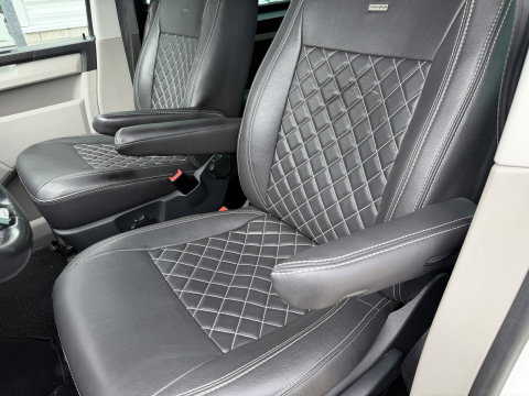 Volkswagen Transporter 2.0 TDI 150pk DSG automaat L2H1 DC 5 persoons Highline / vaste prijs rijklaar € 32.950 ex btw / lease vanaf € 538 / leer / cruise / airco / trekhaak 2500 kg / navigatie / euro 6 / bpm vrij !