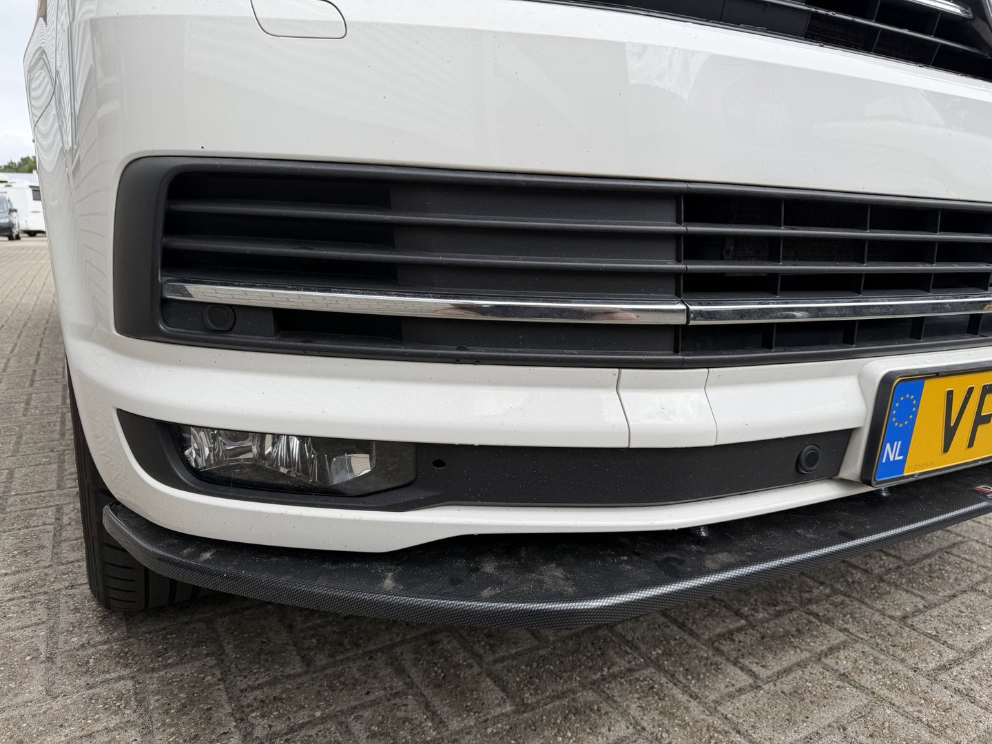 Volkswagen Transporter 2.0 TDI 150pk DSG automaat L2H1 DC 5 persoons Highline / vaste prijs rijklaar € 32.950 ex btw / lease vanaf € 538 / leer / cruise / airco / trekhaak 2500 kg / navigatie / euro 6 / bpm vrij !