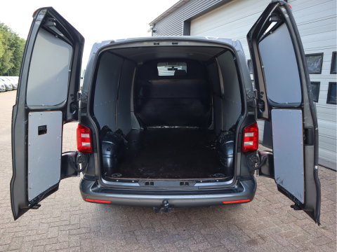 Volkswagen Transporter 2.0 TDI 150 pk DSG Automaat L2 Lang - Highline