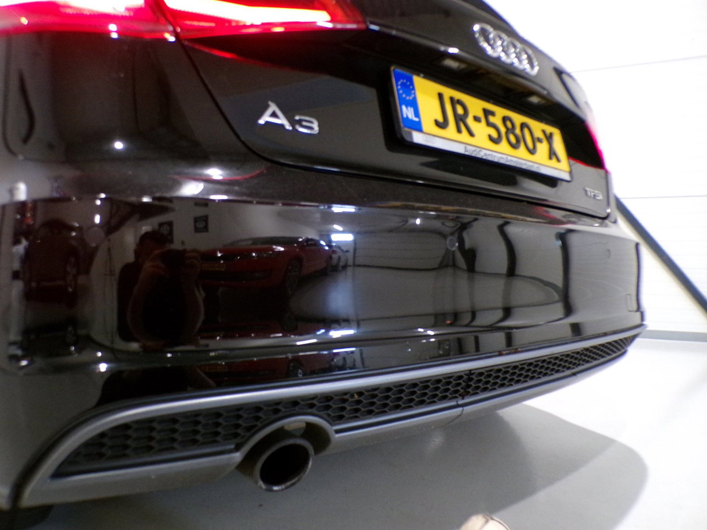 Audi A3 Sportback 1.2 TFSI S-Line Adrenalin "Origineel NL!" Xenon-LED Parkeersensoren Bluetooth Navigatie 18"Velgen Nieuwe-APK