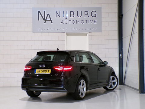 Audi A3 Sportback 1.2 TFSI S-Line Adrenalin "Origineel NL!" Xenon-LED Parkeersensoren Bluetooth Navigatie 18"Velgen Nieuwe-APK