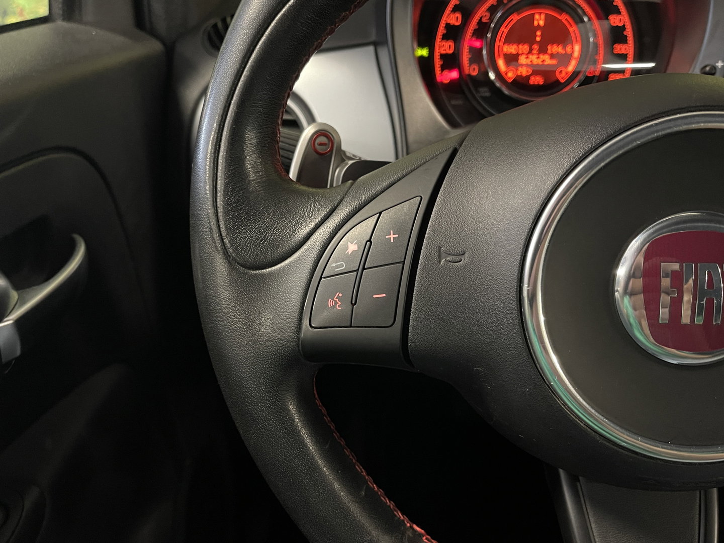 Fiat 500C 0.9 TwinAir 500S | Automaat | Origineel Nederlands | Cabrio | Lichtmetaal 16'' | Airconditioning | Isofix | Stop & go |