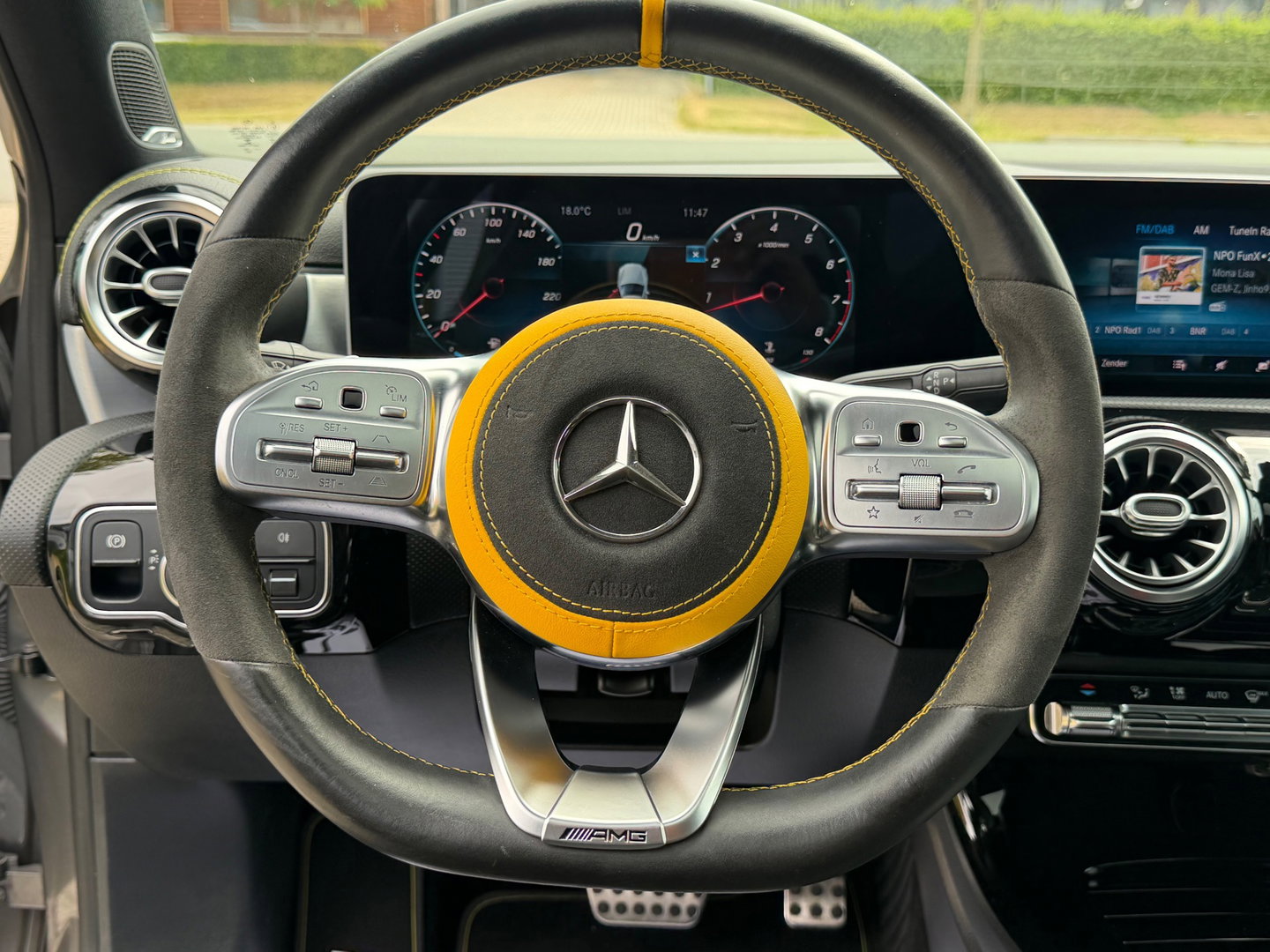 Mercedes-Benz A-Klasse 250 4MATIC Premium Plus|Pano|AMG edition|250pk|stage 1