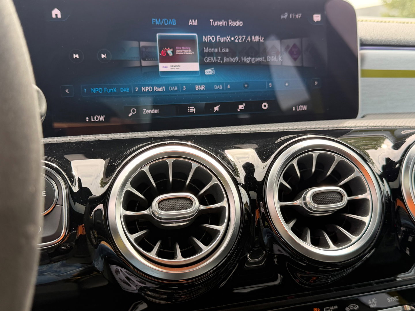 Mercedes-Benz A-Klasse 250 4MATIC Premium Plus|Pano|AMG edition|250pk|stage 1