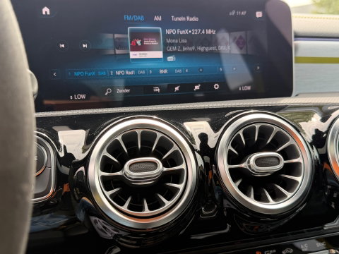 Mercedes-Benz A-Klasse 250 4MATIC Premium Plus|Pano|AMG edition|250pk|stage 1