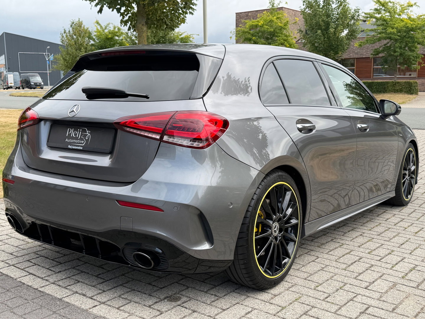 Mercedes-Benz A-Klasse 250 4MATIC Premium Plus|Pano|AMG edition|250pk|stage 1