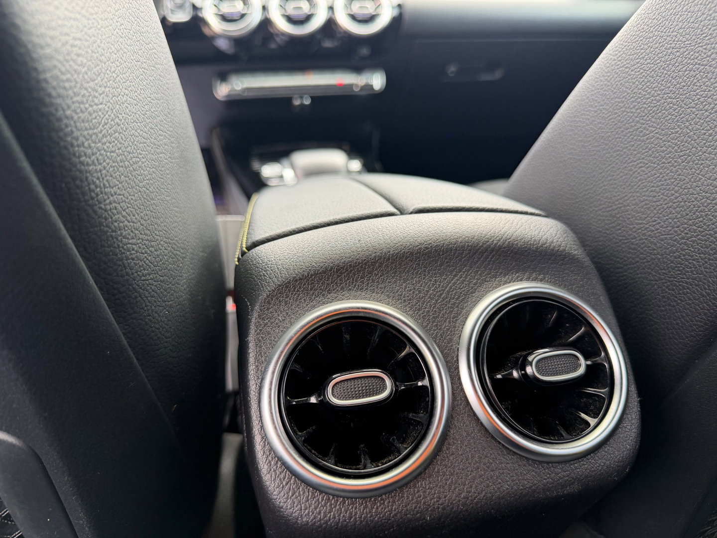 Mercedes-Benz A-Klasse 250 4MATIC Premium Plus|Pano|AMG edition|250pk|stage 1