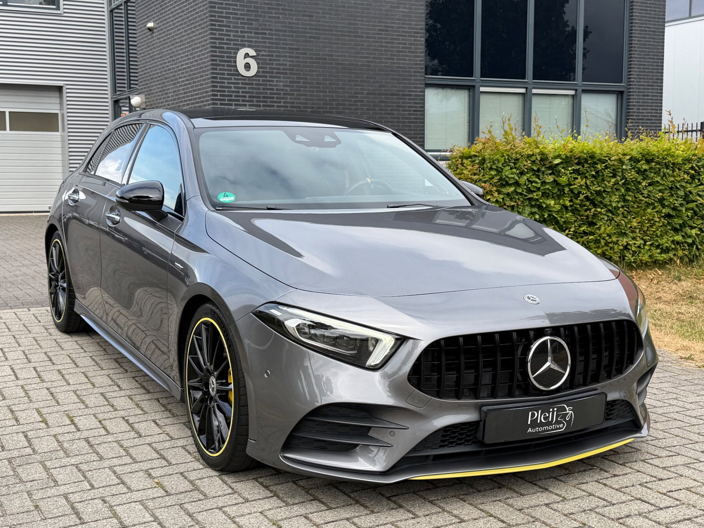Mercedes-Benz A-Klasse 250 4MATIC Premium Plus|Pano|AMG edition|250pk|stage 1