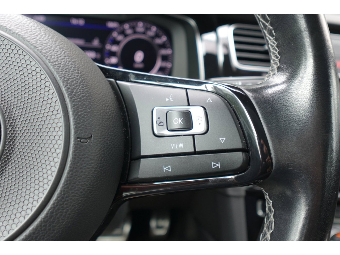 Volkswagen Golf 2.0 TSI 4Motion R PANO AKRA KEYLESS VOL'