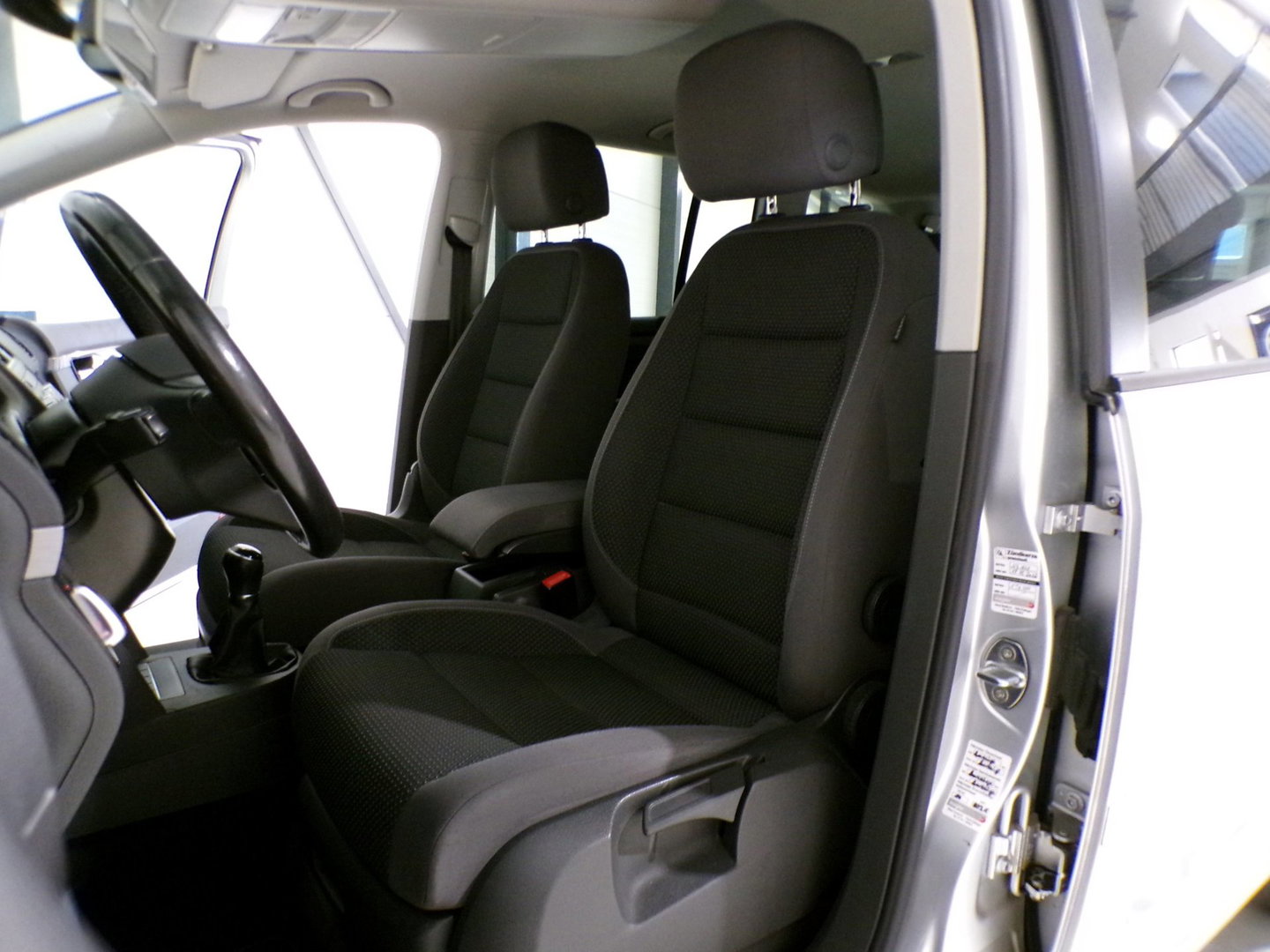 Volkswagen Touran 1.4 TSI Comfortline 7p. "7 Persoons" Apple-carplay Trekhaak Parkeersensoren Bluetooth Navigatie Cruise-control