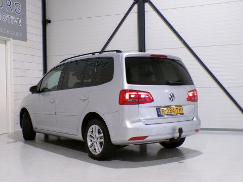 Volkswagen Touran 1.4 TSI Comfortline 7p. "7 Persoons" Apple-carplay Trekhaak Parkeersensoren Bluetooth Navigatie Cruise-control