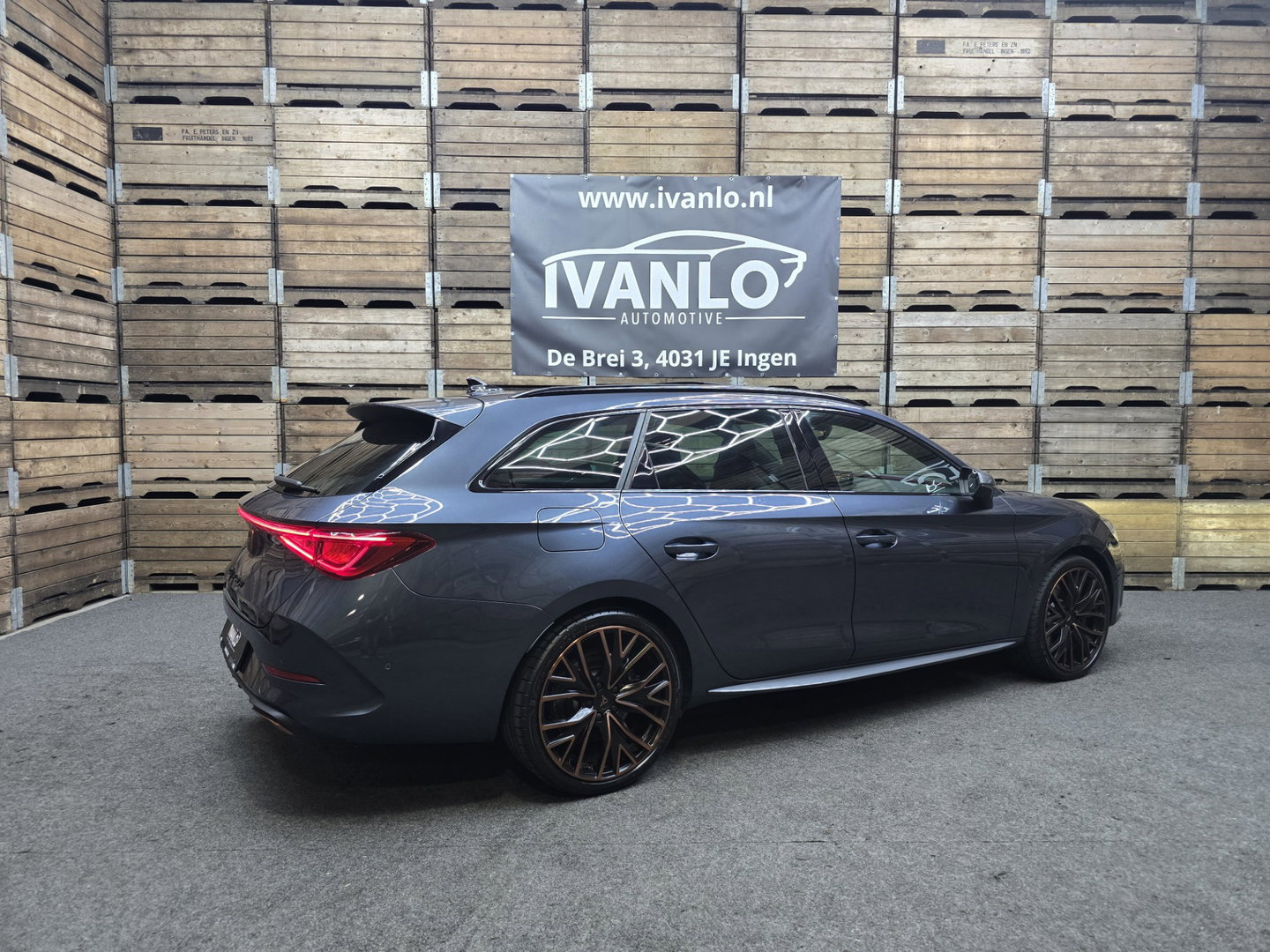 CUPRA Leon Sportstourer 1.4 e-Hybrid VZ Performance Pano Carbon-Kuipstoelen 19"LM
