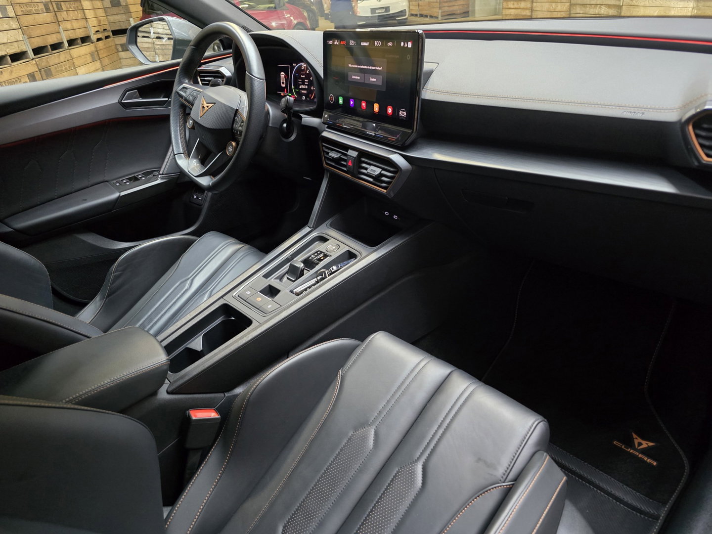 CUPRA Leon Sportstourer 1.4 e-Hybrid VZ Performance Pano Carbon-Kuipstoelen 19"LM
