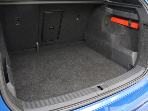 Škoda Enyaq iV 80 Sportline | SOH 92.7% | Leder/alcantara | Stuur verwarming | Camera | Park assist | Cruise control | Carplay | Sfeerverlichting | 21''