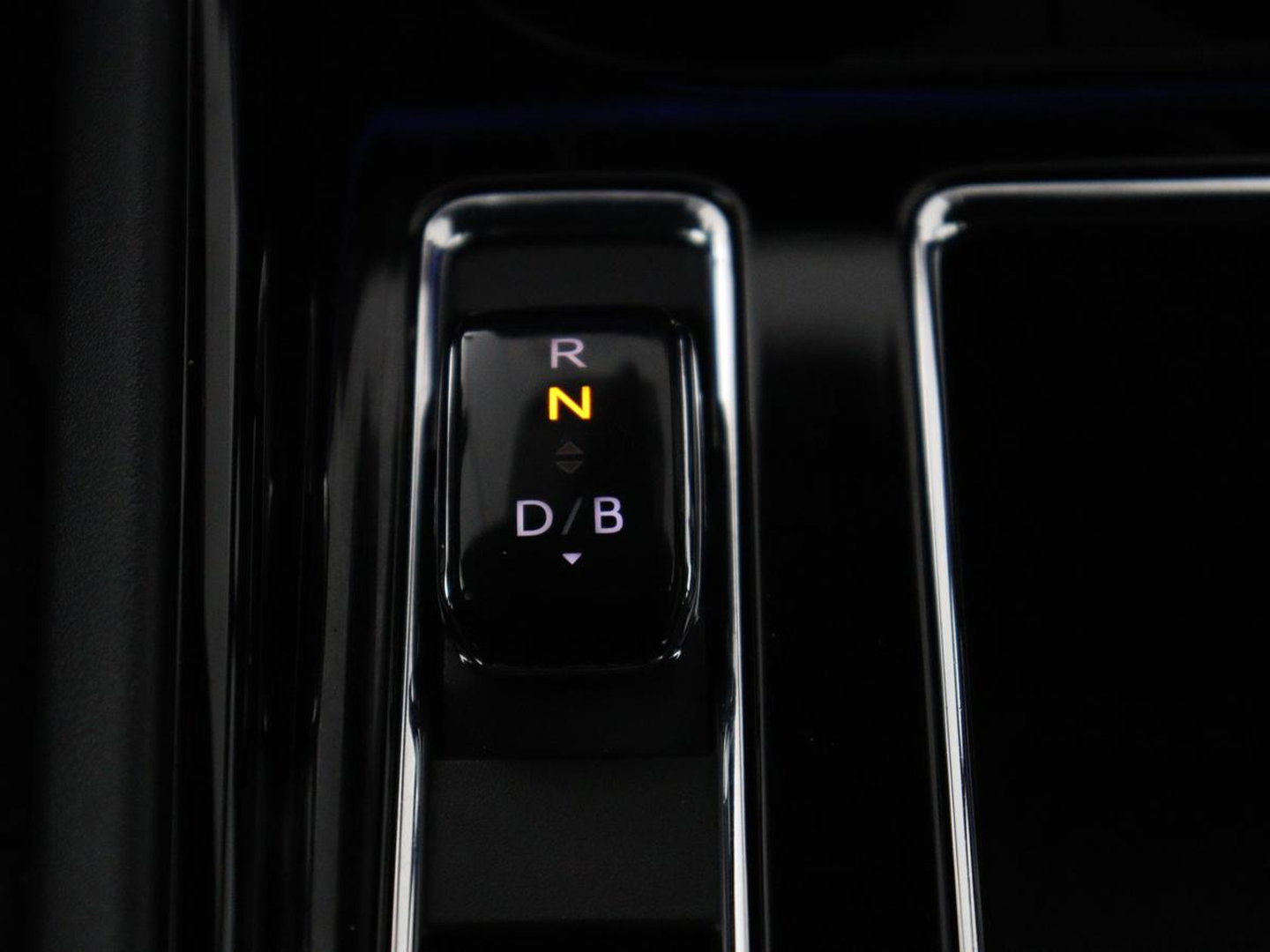 Škoda Enyaq iV 80 Sportline | SOH 92.7% | Leder/alcantara | Stuur verwarming | Camera | Park assist | Cruise control | Carplay | Sfeerverlichting | 21''