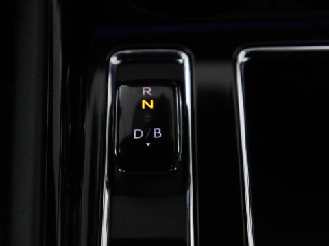 Škoda Enyaq iV 80 Sportline | SOH 92.7% | Leder/alcantara | Stuur verwarming | Camera | Park assist | Cruise control | Carplay | Sfeerverlichting | 21''