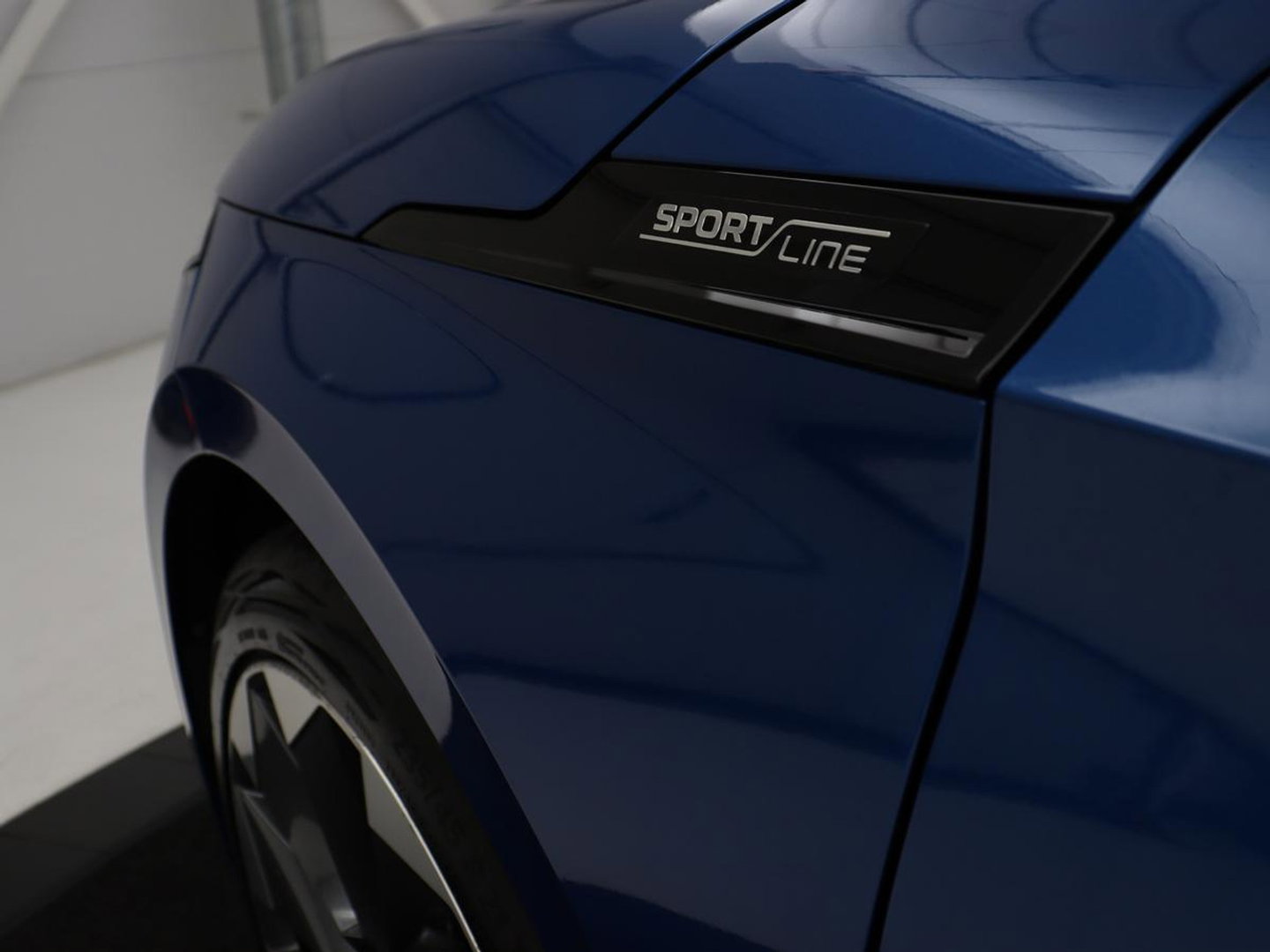 Škoda Enyaq iV 80 Sportline | SOH 92.7% | Leder/alcantara | Stuur verwarming | Camera | Park assist | Cruise control | Carplay | Sfeerverlichting | 21''