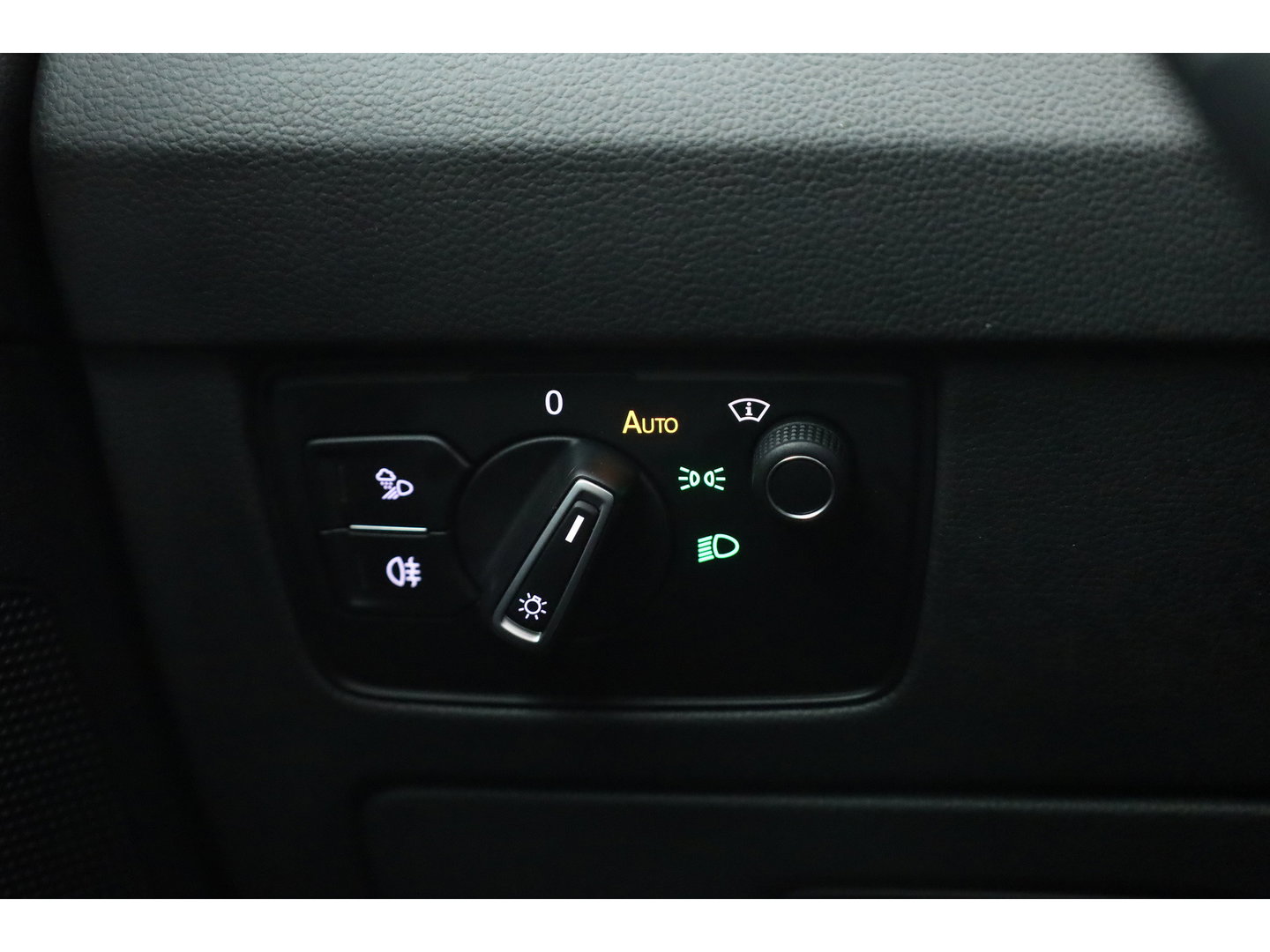 Volkswagen Arteon Shooting Brake 1.4 TSI eHybrid R-Line Business+ | Rijklaar!! | Pano | HUD | Massage | Elek. Trekhaak | Standkachel | 360cam | Digi. Cockpit | Stoel- Stuurverw. | Adapt. Cruise | CarPlay