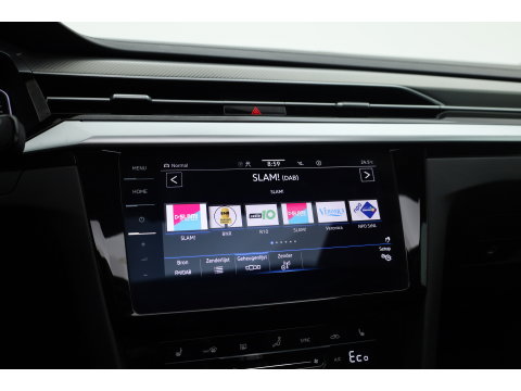 Volkswagen Arteon Shooting Brake 1.4 TSI eHybrid R-Line Business+ | Rijklaar!! | Pano | HUD | Massage | Elek. Trekhaak | Standkachel | 360cam | Digi. Cockpit | Stoel- Stuurverw. | Adapt. Cruise | CarPlay