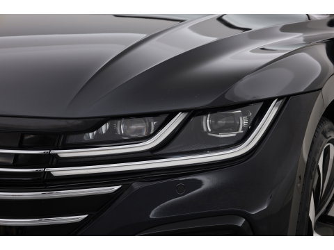 Volkswagen Arteon Shooting Brake 1.4 TSI eHybrid R-Line Business+ | Rijklaar!! | Pano | HUD | Massage | Elek. Trekhaak | Standkachel | 360cam | Digi. Cockpit | Stoel- Stuurverw. | Adapt. Cruise | CarPlay