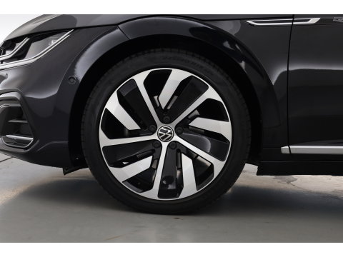 Volkswagen Arteon Shooting Brake 1.4 TSI eHybrid R-Line Business+ | Rijklaar!! | Pano | HUD | Massage | Elek. Trekhaak | Standkachel | 360cam | Digi. Cockpit | Stoel- Stuurverw. | Adapt. Cruise | CarPlay