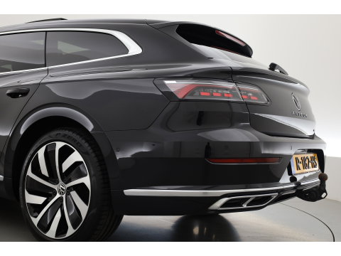 Volkswagen Arteon Shooting Brake 1.4 TSI eHybrid R-Line Business+ | Rijklaar!! | Pano | HUD | Massage | Elek. Trekhaak | Standkachel | 360cam | Digi. Cockpit | Stoel- Stuurverw. | Adapt. Cruise | CarPlay