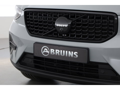 Volvo XC40 2.0 B3 Ultra Black Edition | MY26 | Pano-dak | H&K audio | ACC | 360 Cam | Mem stoelen |