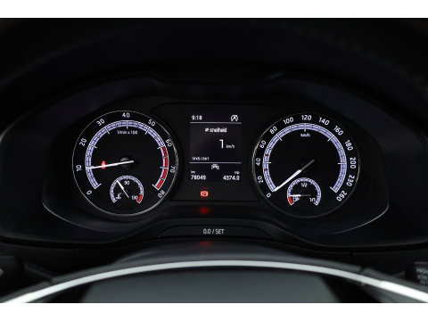 Škoda Karoq 1.0 TSI Business Edition | Rijklaar !! | Cruise | 18'' | All Seasons | PDC | DAB | Airco | bluetooth