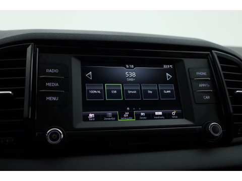 Škoda Karoq 1.0 TSI Business Edition | Rijklaar !! | Cruise | 18'' | All Seasons | PDC | DAB | Airco | bluetooth