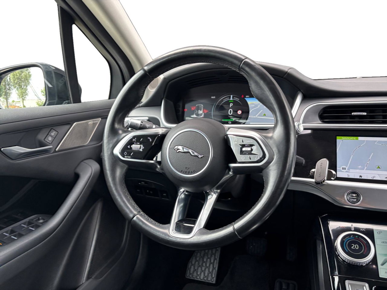 Jaguar I-PACE