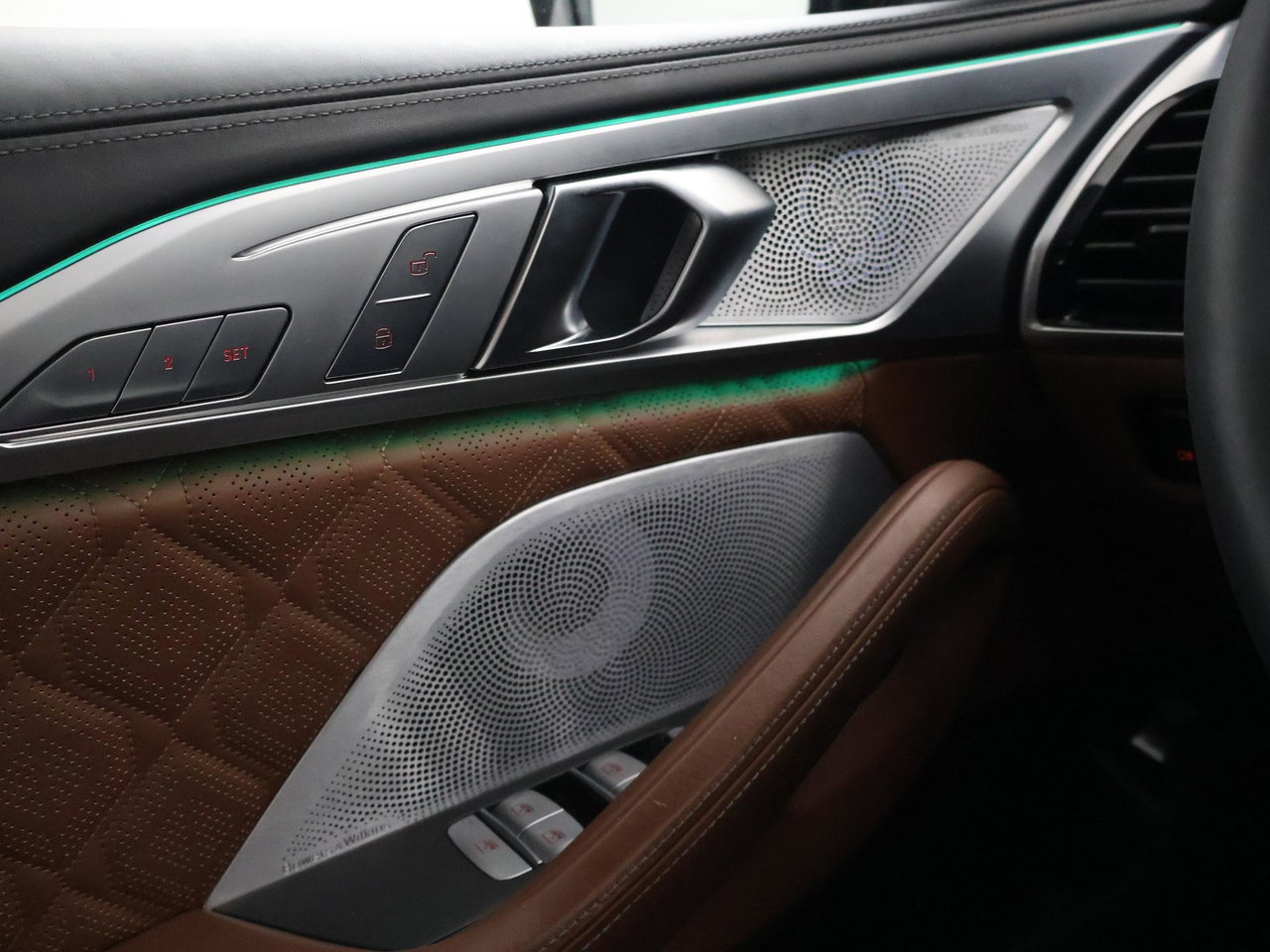 BMW M8