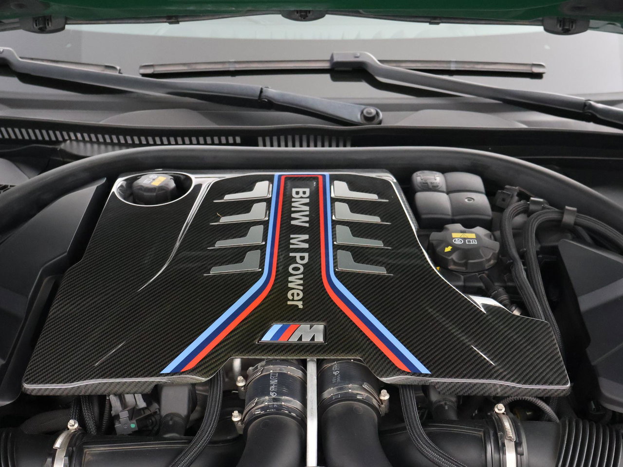 BMW M8