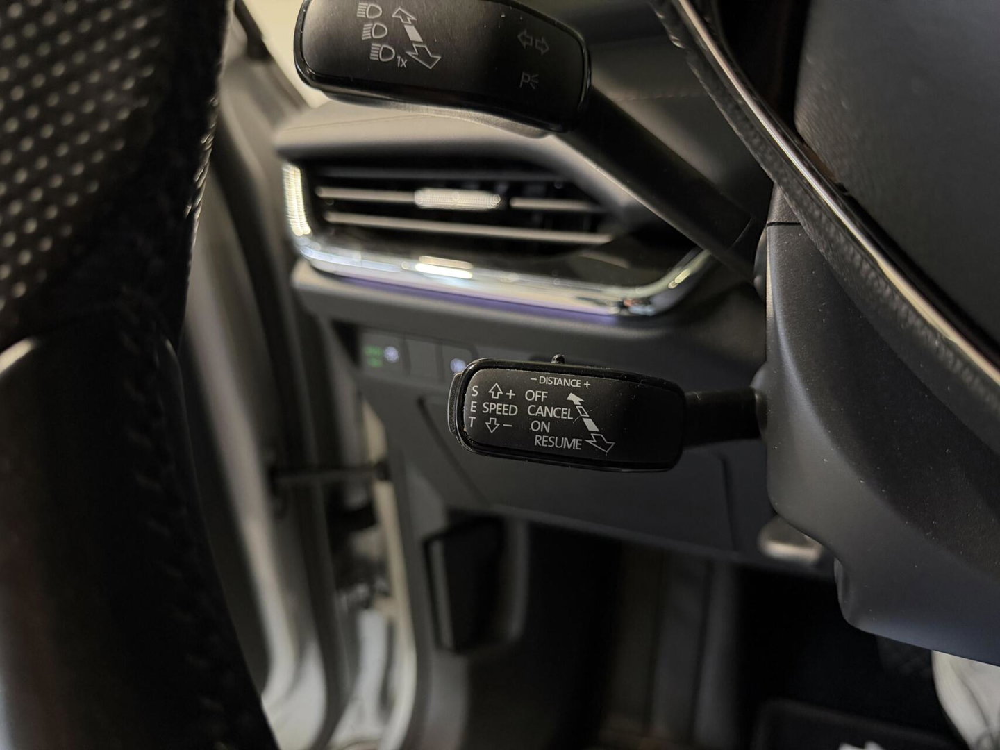 Škoda Enyaq iV 80 Pano Trekhaak Camera Warmtepomp SOH 87%